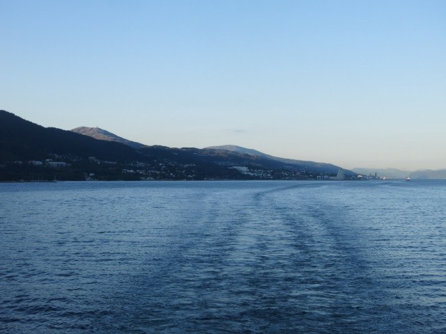 Hurtigruten_2015-06-27_21-41-1